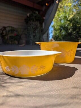 2 Vintage Pyrex Butterfly Gold Casserole Dishes.